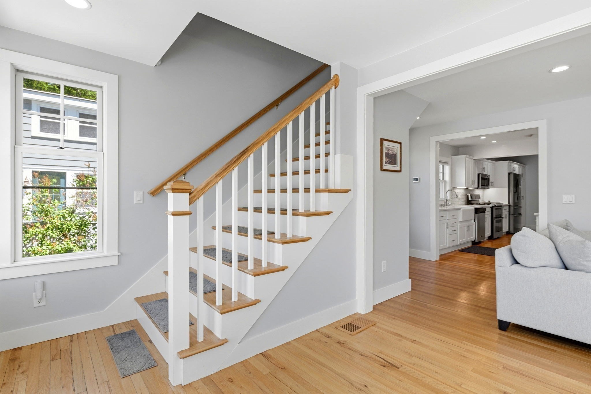 35 Keyes Road Westford, MA 01886 - Photo 6 of 38 Gallery Image 6