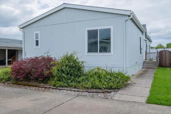 $119,900 | 200 Market Street, Unit 285, Lebanon, OR 97355