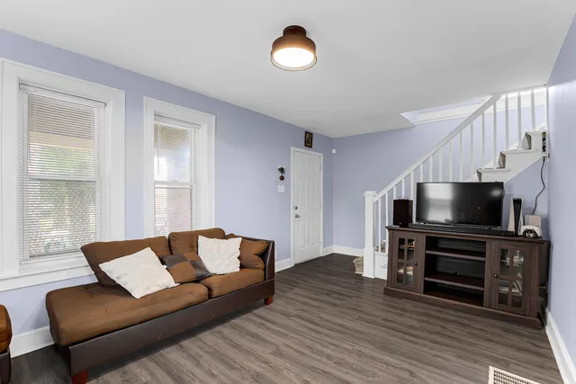 $189,000 | 16310 Carse Avenue, Harvey, IL 60426