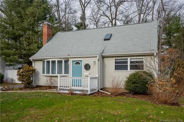 $3,300 | 34 John Smith Drive, West Hartford, CT 06107