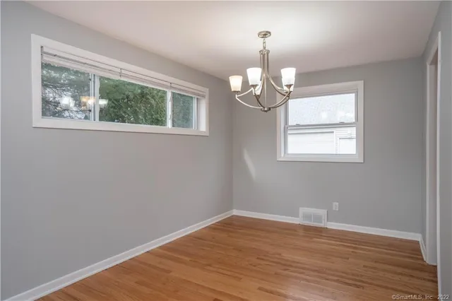 $3,300 | 34 John Smith Drive, West Hartford, CT 06107