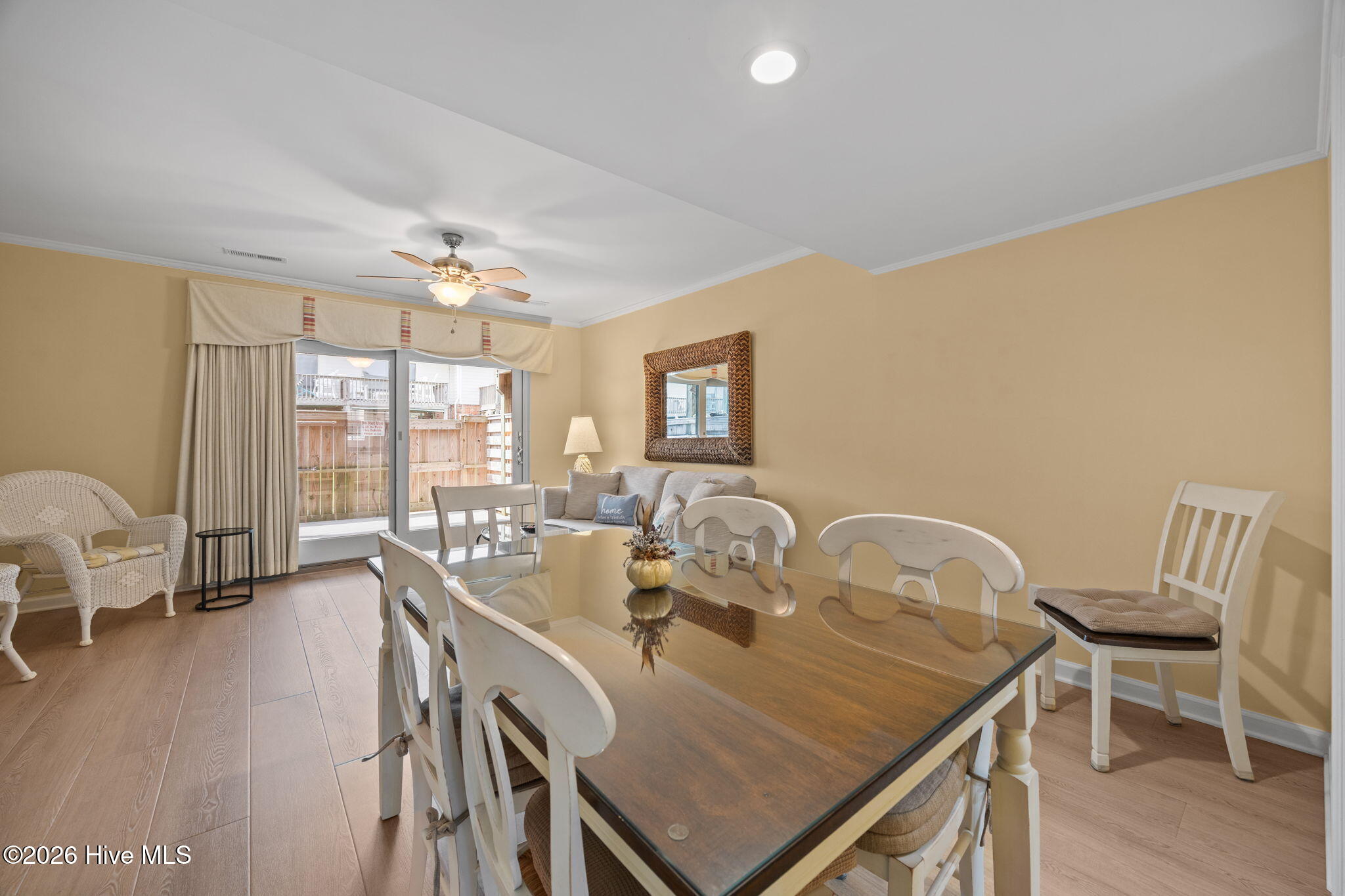 277 Salter Path Road, Unit 63 Pine Knoll Shores, NC 28512 - Photo 12 of 31 Dining Area/ Living Room