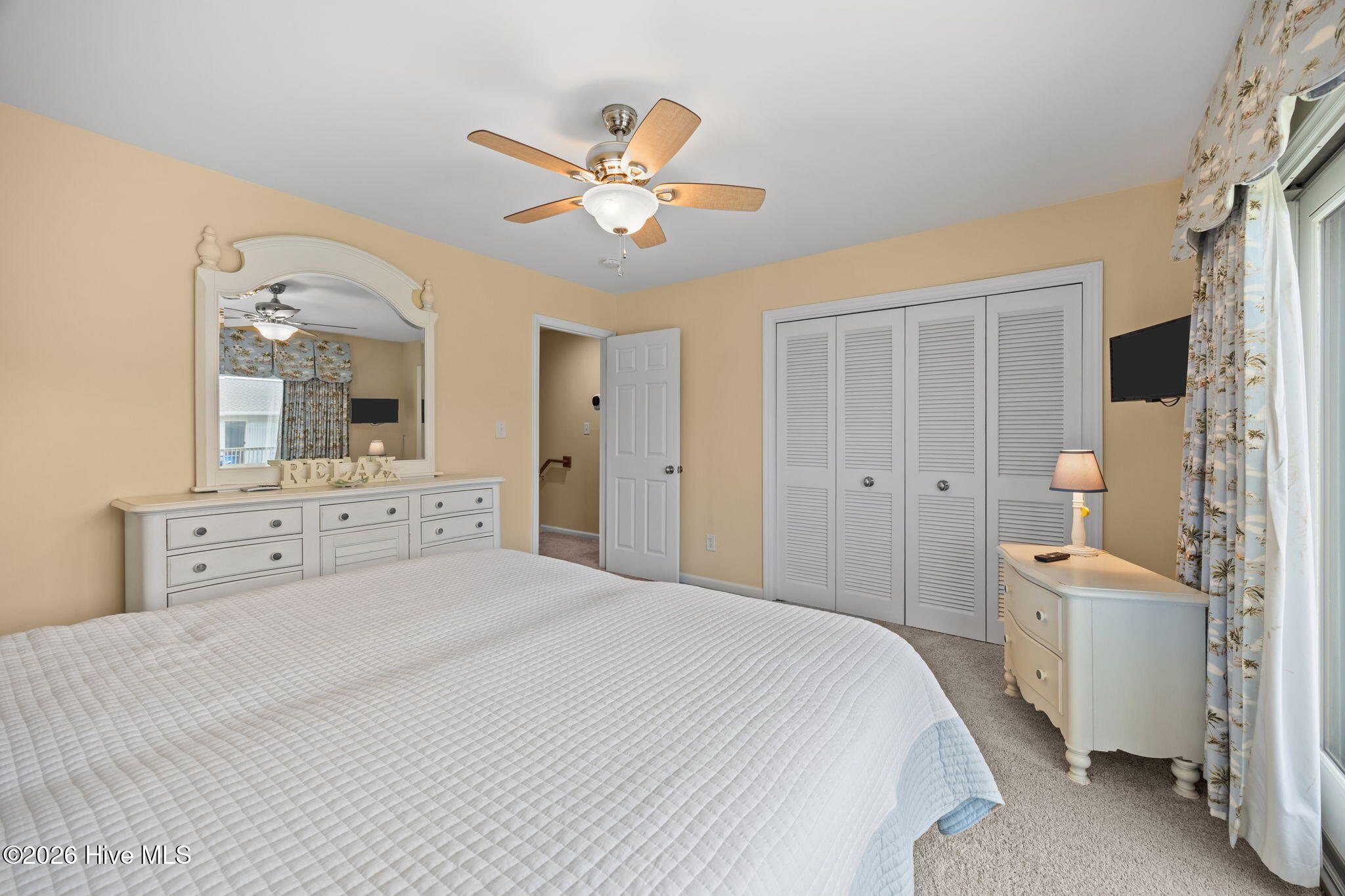 277 Salter Path Road, Unit 63 Pine Knoll Shores, NC 28512 - Photo 16 of 31 Principal Bedroom