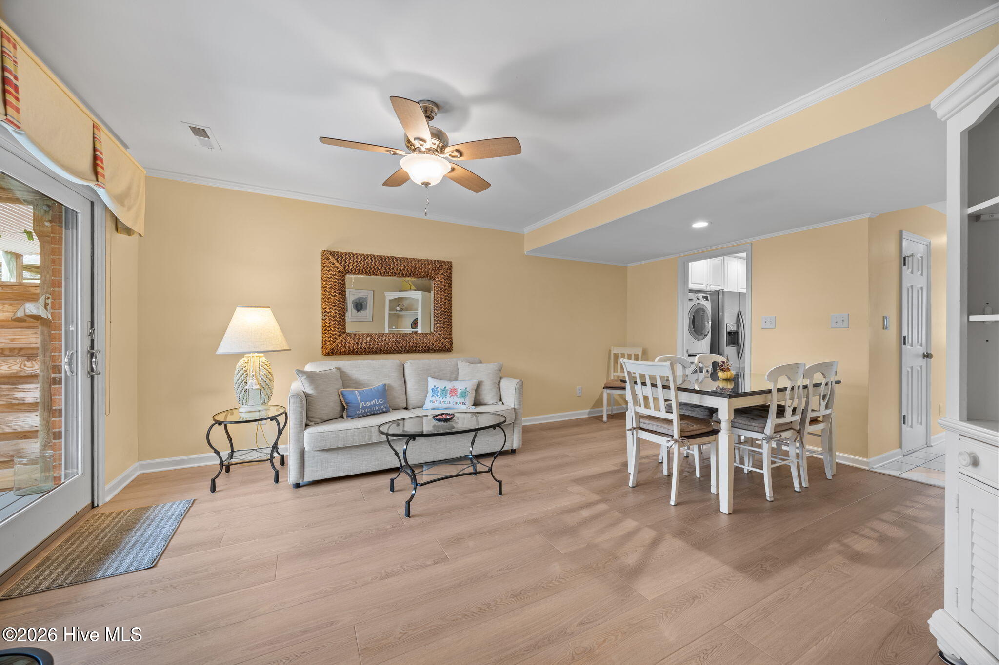 277 Salter Path Road, Unit 63 Pine Knoll Shores, NC 28512 - Photo 4 of 31 Living Room