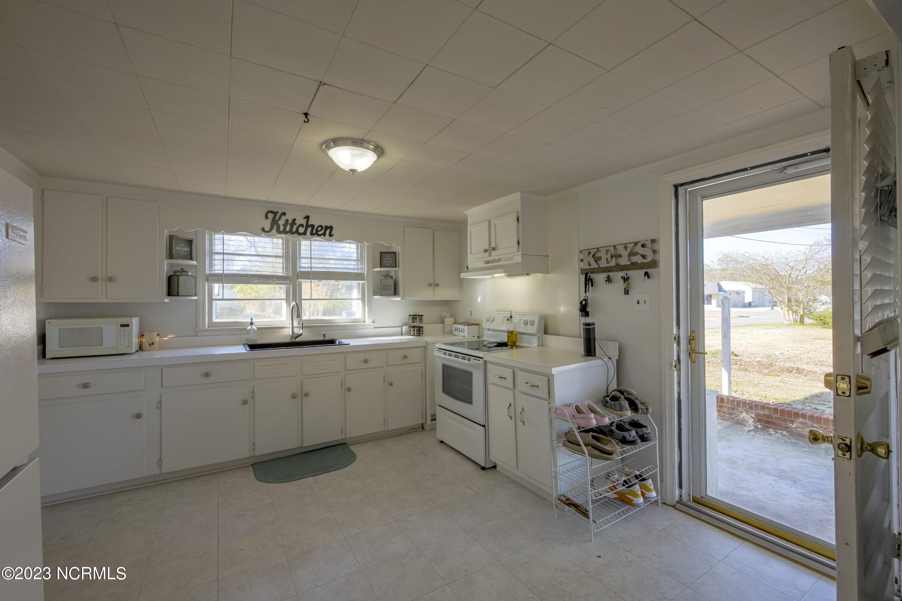 107 South Brown Road Beulaville, NC 28518 - Photo 23 of 36 _K6A6511 (Custom)