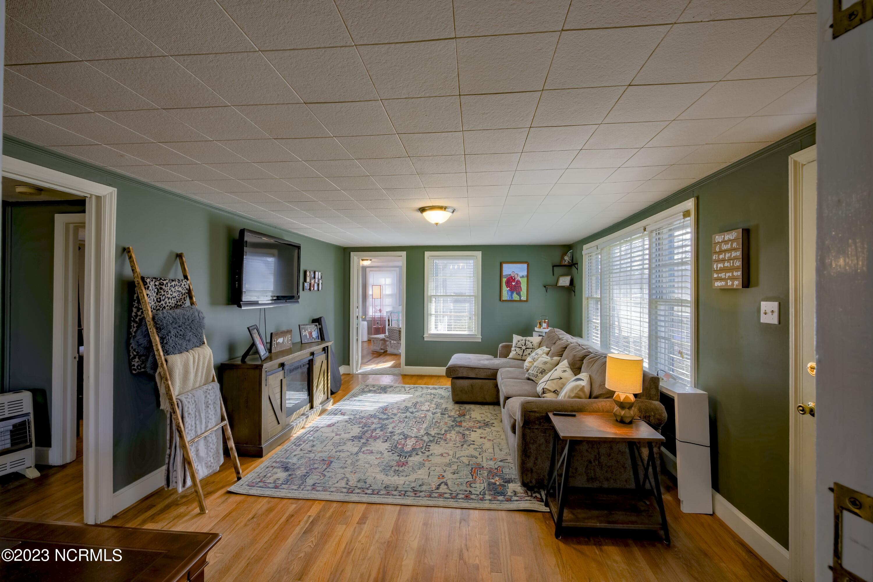 107 South Brown Road Beulaville, NC 28518 - Photo 5 of 36 _K6A6543 (Custom)
