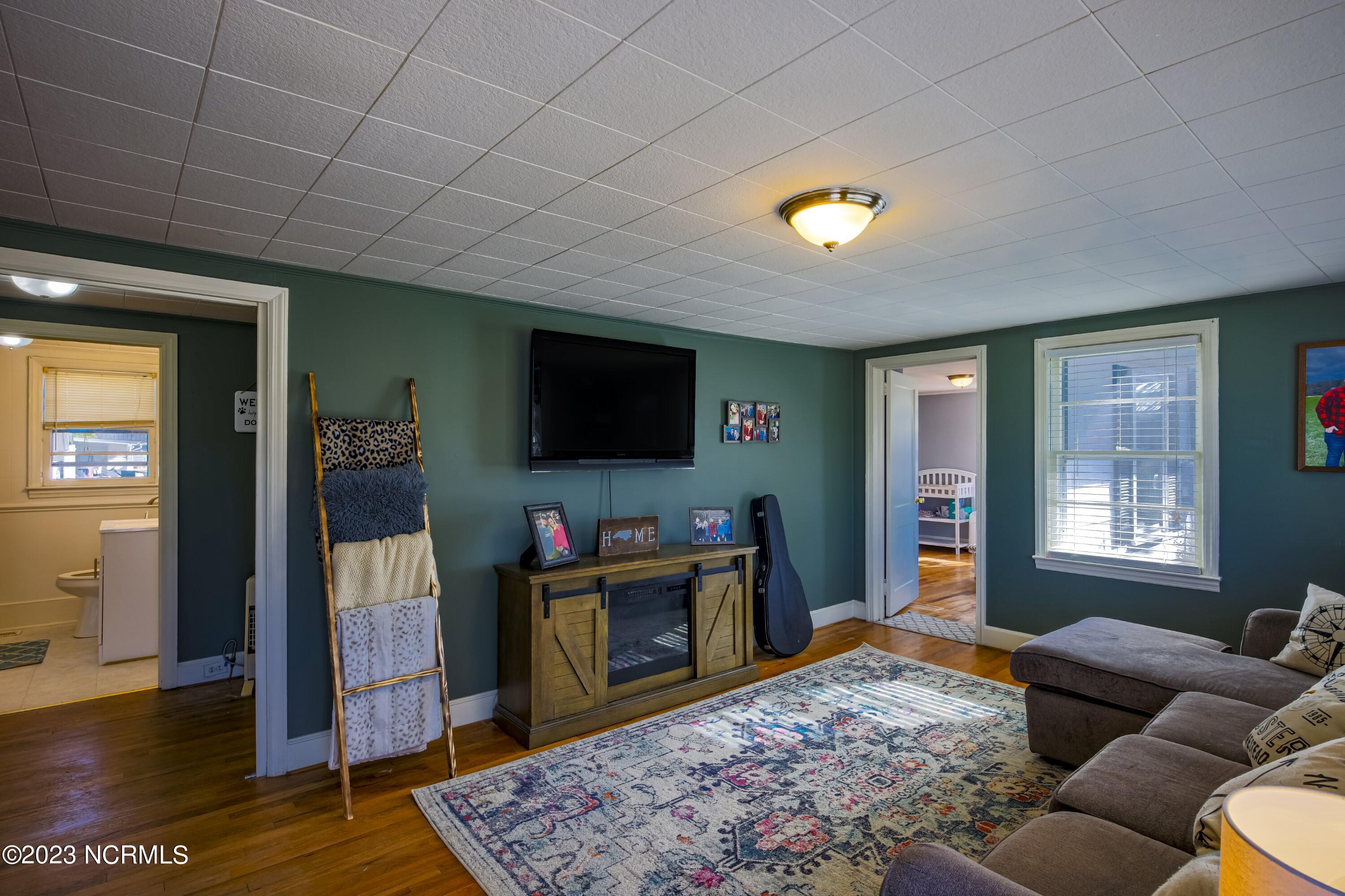 107 South Brown Road Beulaville, NC 28518 - Photo 6 of 36 _K6A6431 (Custom)