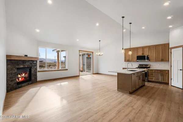 $651,900 | 8892 West Swather Avenue, Rathdrum, ID 83858