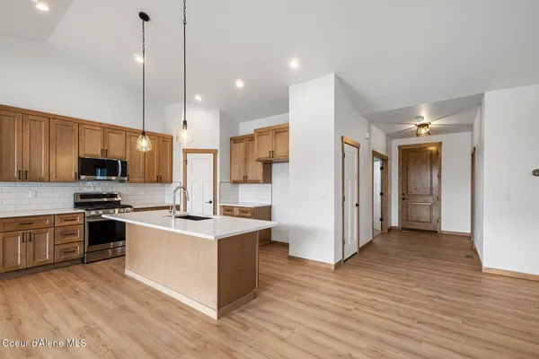 $651,900 | 8892 West Swather Avenue, Rathdrum, ID 83858