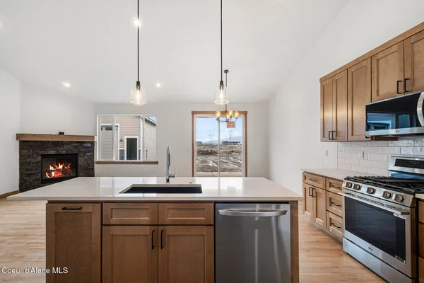 $651,900 | 8892 West Swather Avenue, Rathdrum, ID 83858
