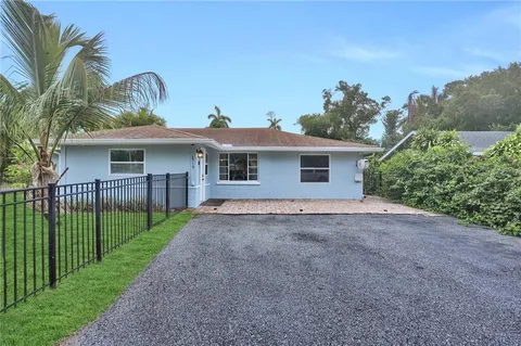 $399,000 | 3510 4th Avenue West, Bradenton, FL 34205