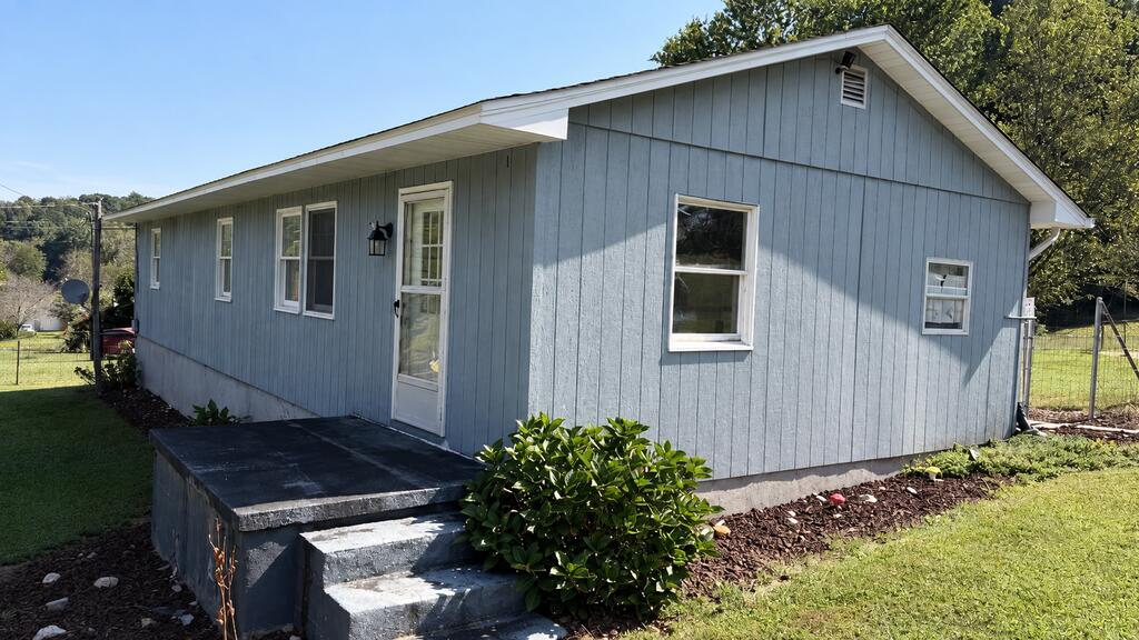 634 Currin Valley Road Marion, VA 24354 - Photo 1 of 11 Gallery Image 1
