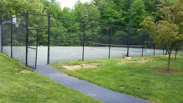 $2,495 | 10 East Ridge Drive, Unit 208, Milford, NH 03055