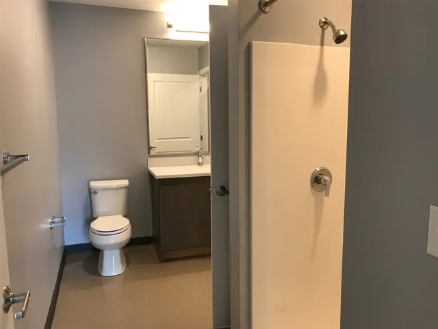 $2,495 | 10 East Ridge Drive, Unit 208, Milford, NH 03055