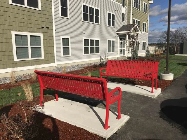 $2,495 | 10 East Ridge Drive, Unit 208, Milford, NH 03055