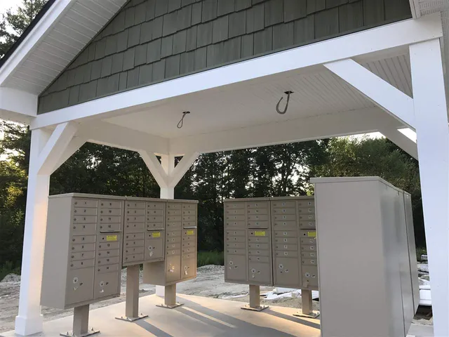 $2,495 | 10 East Ridge Drive, Unit 208, Milford, NH 03055