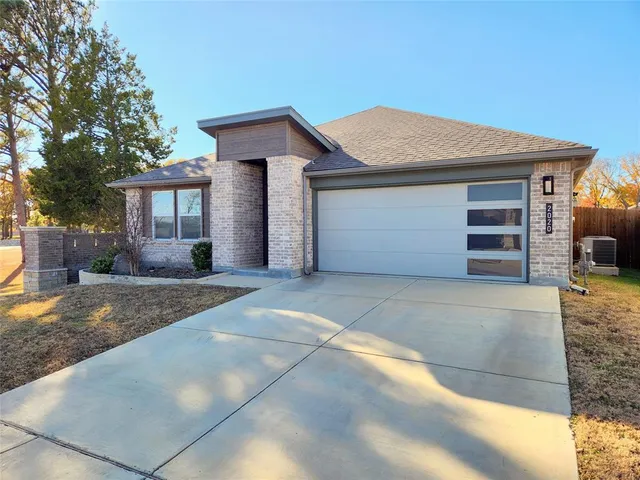 $368,000 | 2020 Apalis Drive, Denton, TX 76205