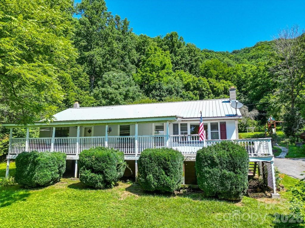 901 Rufus Robinson Road Sylva, NC 28779 - Photo 8 of 39 Gallery Image 8