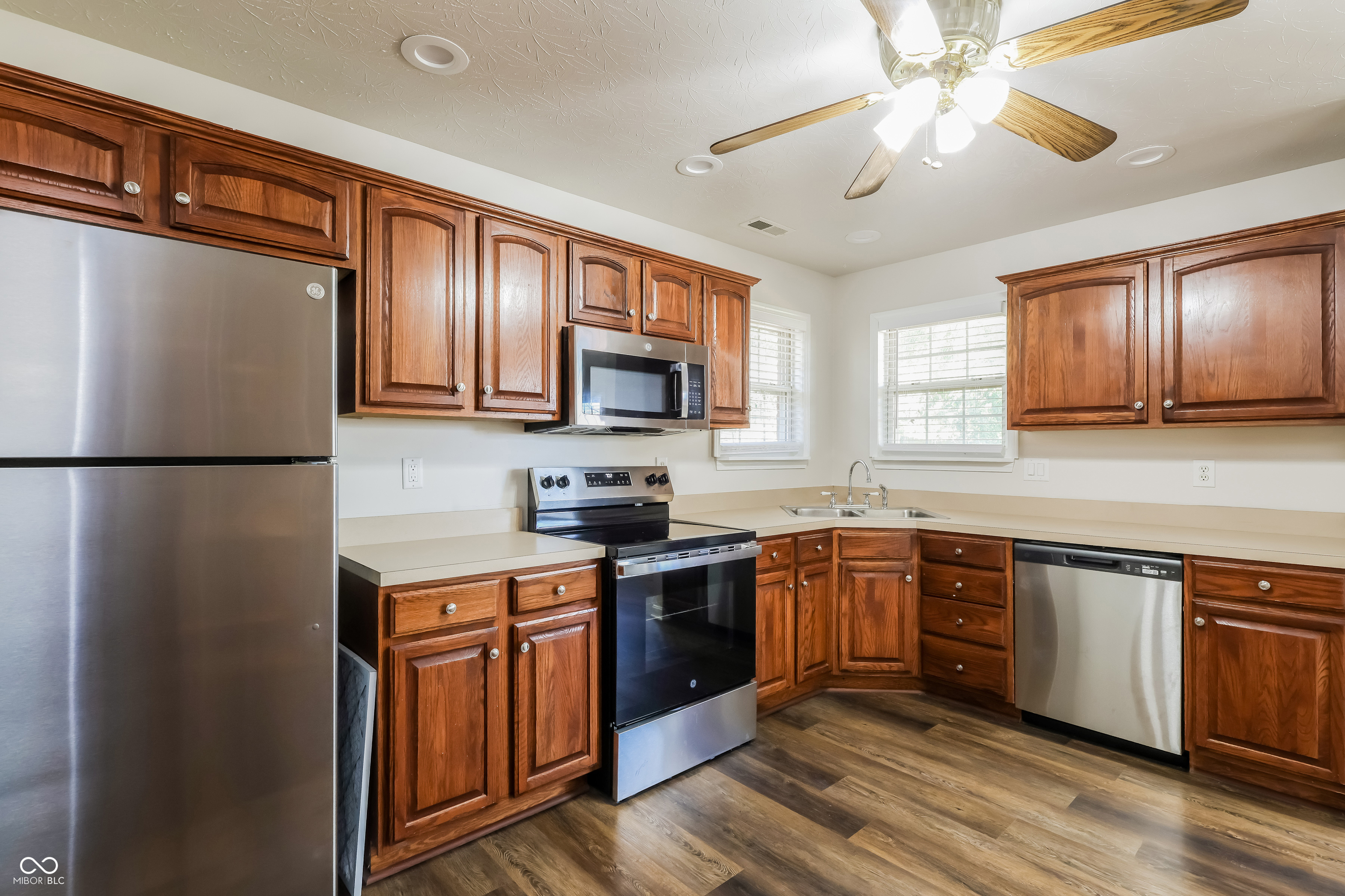 4510 Brandon Circle Sellersburg, IN 47172 - Photo 7 of 16