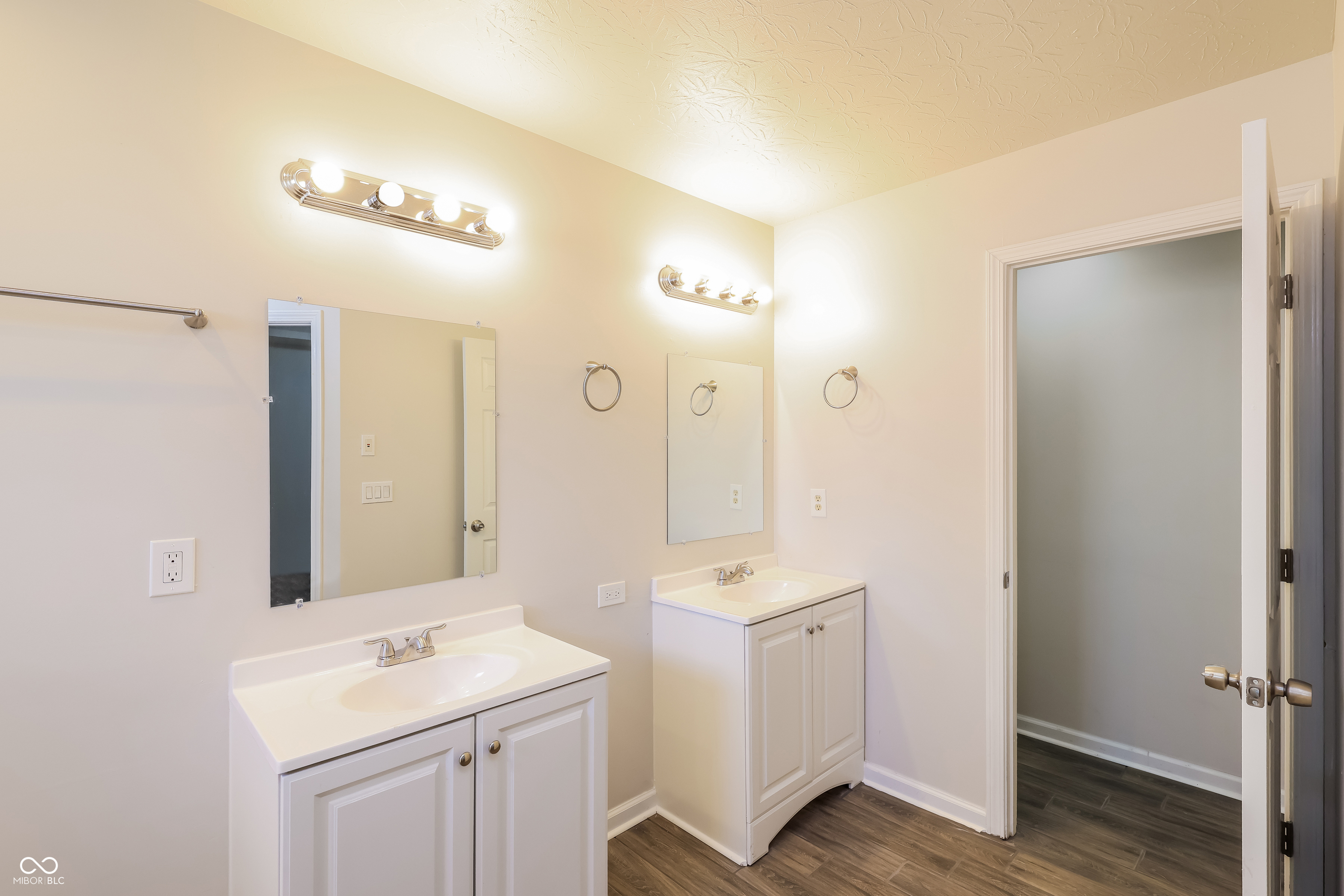 4510 Brandon Circle Sellersburg, IN 47172 - Photo 9 of 16