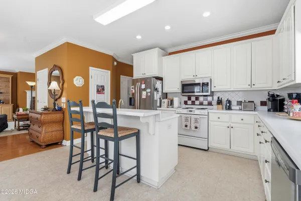 $295,000 | 317 Hillridge Cove, Lizella, GA 31052