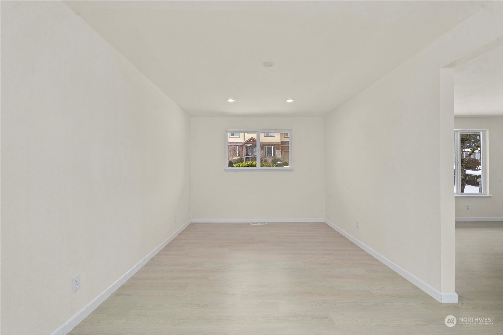 12635 155th Avenue Southeast Renton, WA 98059 - Photo 13 of 28 Gallery Image 13