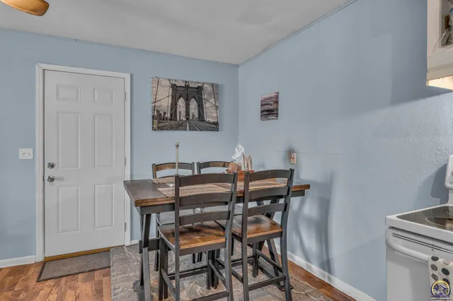 $230,000 | 22502 Sunset Drive, Vassar, KS 66543