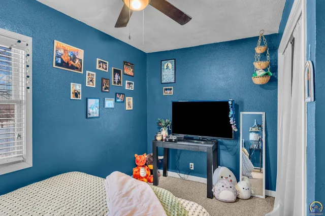 $230,000 | 22502 Sunset Drive, Vassar, KS 66543