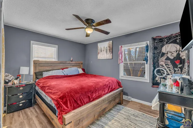 $230,000 | 22502 Sunset Drive, Vassar, KS 66543