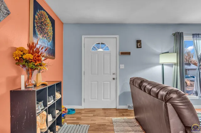 $230,000 | 22502 Sunset Drive, Vassar, KS 66543