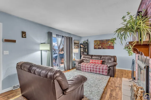 $230,000 | 22502 Sunset Drive, Vassar, KS 66543