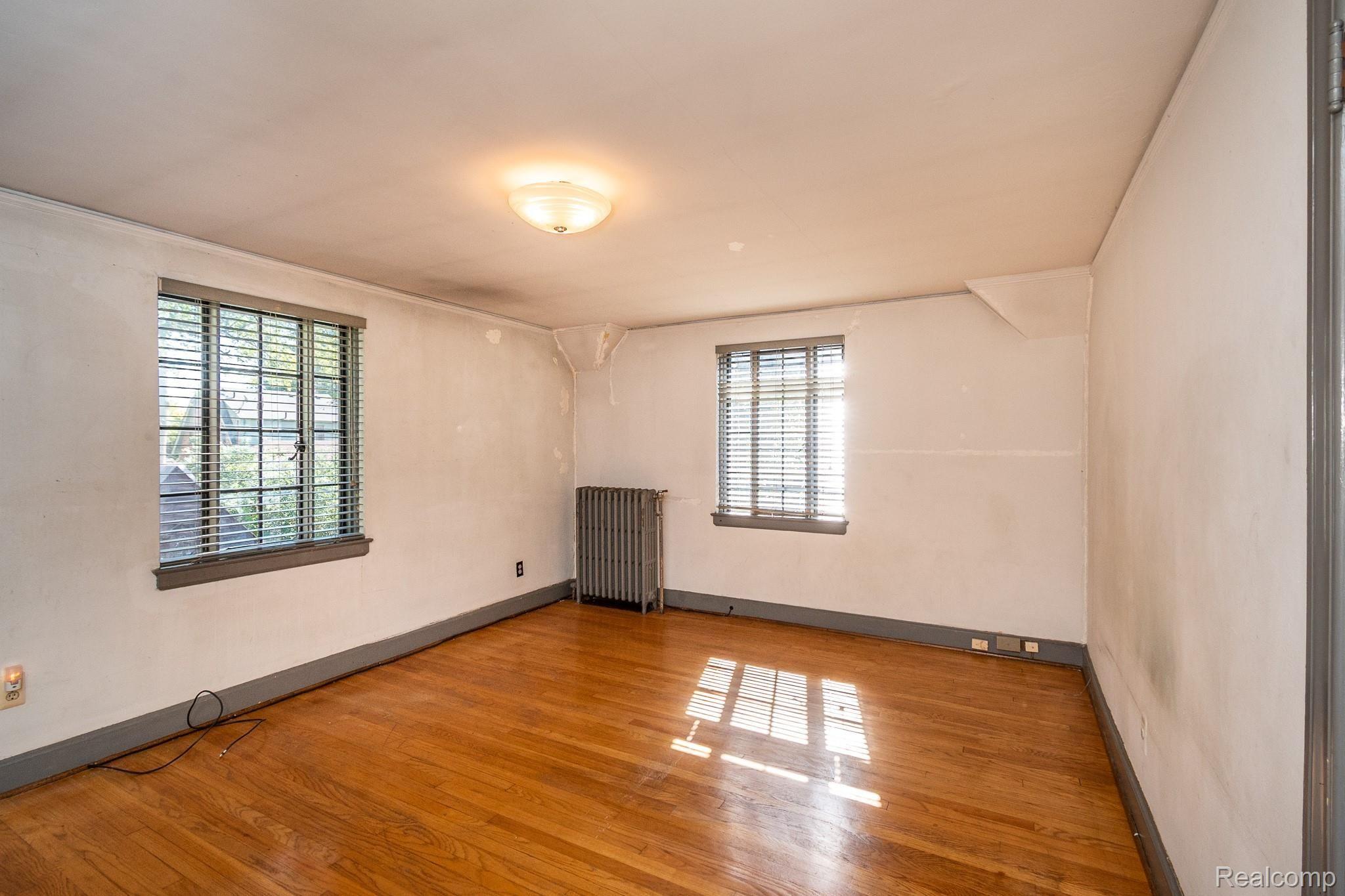 20240 Briarcliff Road Detroit, MI 48221 - Photo 15 of 28 Master BR.jpg