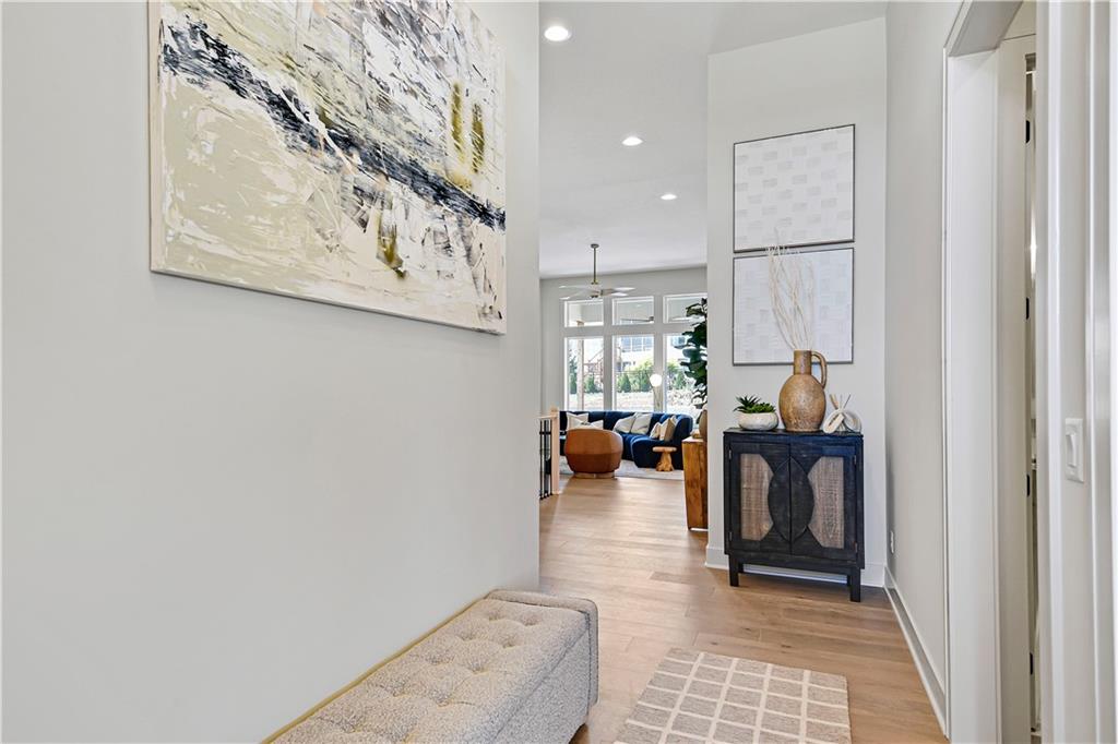 25047 West 98th Place Lenexa, KS 66227 - Photo 5 of 38