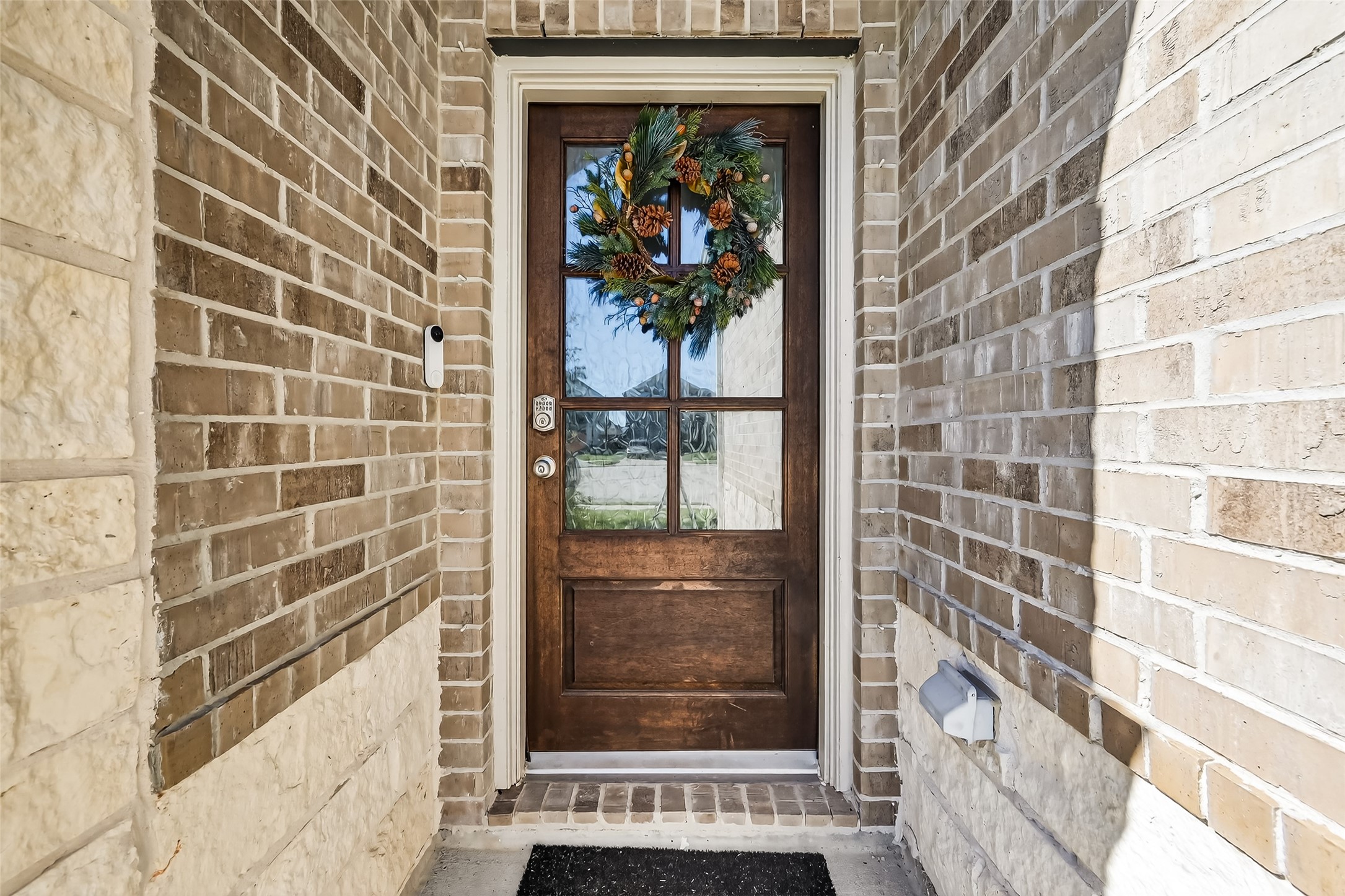 1601 Darwin Cedar Drive Rosharon, TX 77583 - Photo 4 of 44