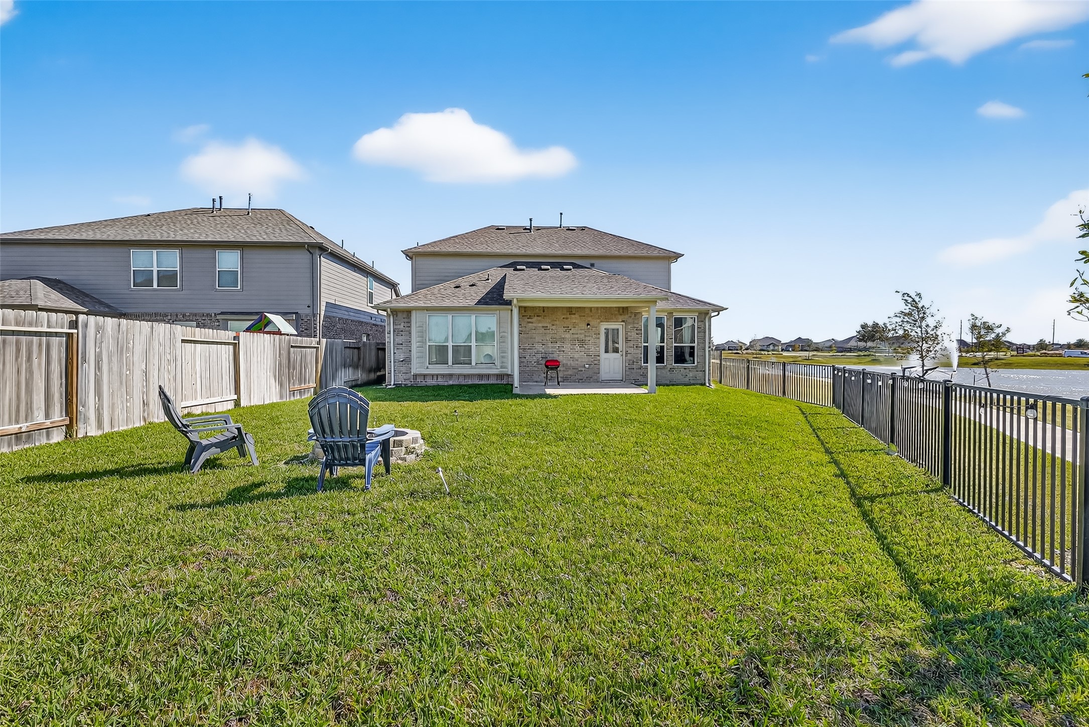 1601 Darwin Cedar Drive Rosharon, TX 77583 - Photo 43 of 44