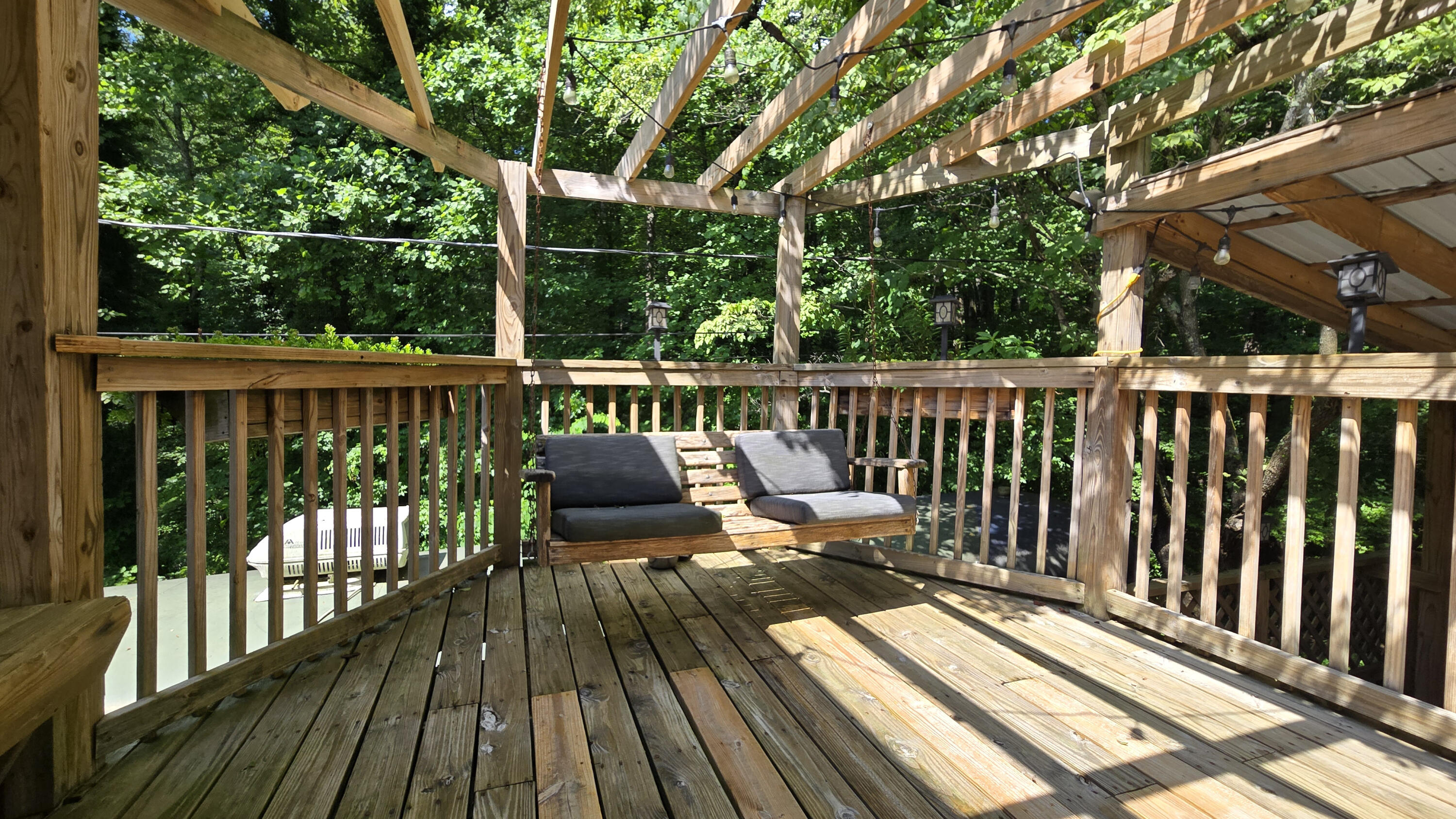1512 Maple Lane Corbin, KY 40701 - Photo 25 of 38 back deck