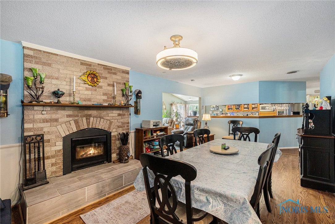 25441 Thompson Road Perrysburg, OH 43551 - Photo 4 of 32 Gallery Image 4