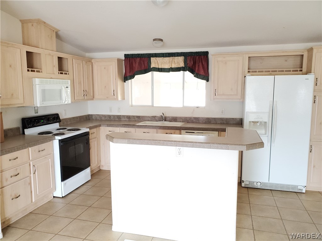 553 South Elfrida Road Golden Valley, AZ 86413 - Photo 30 of 44 Gallery Image 30