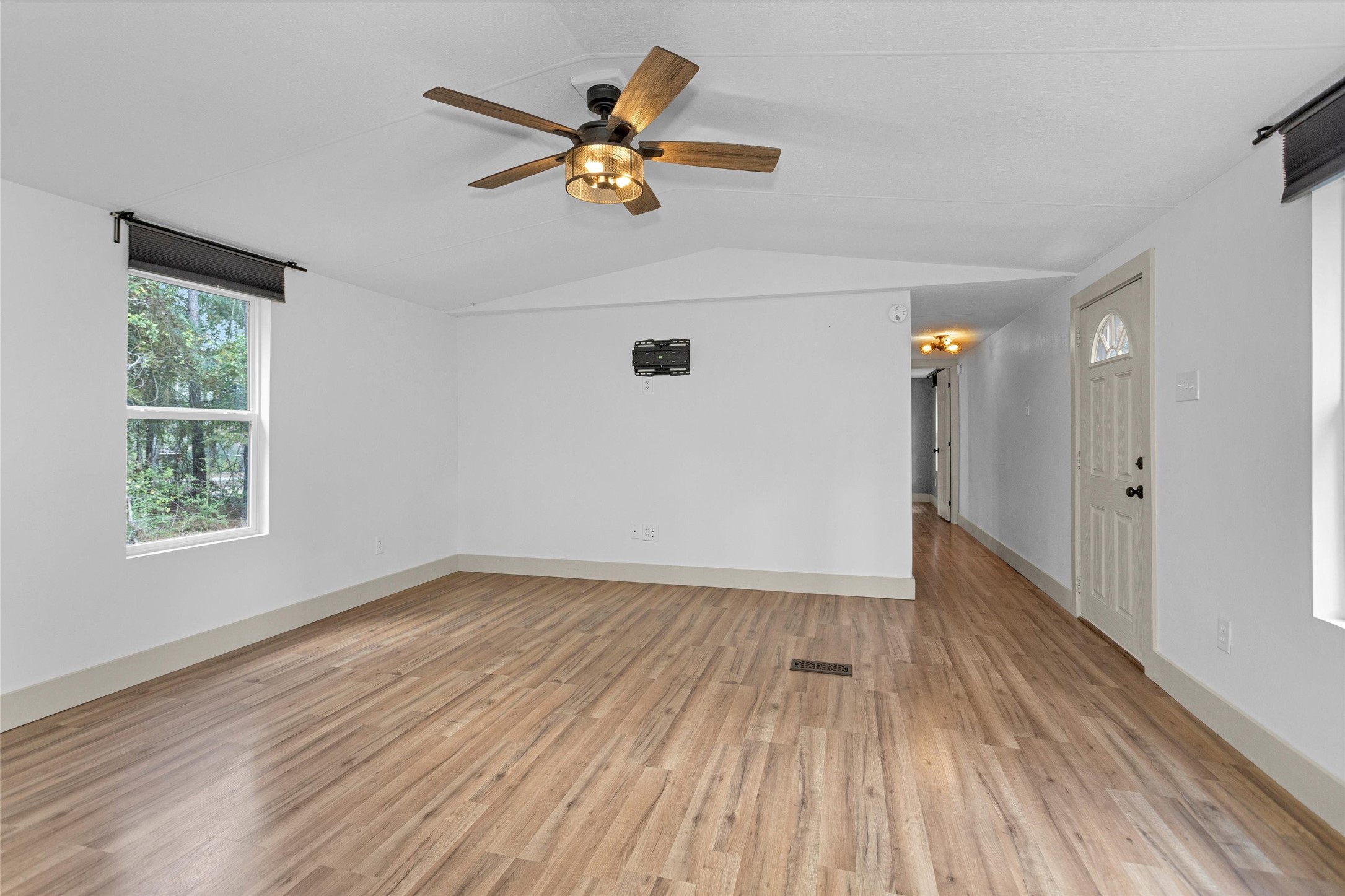 5500 Penny Road Cleveland, TX 77328 - Photo 3 of 27