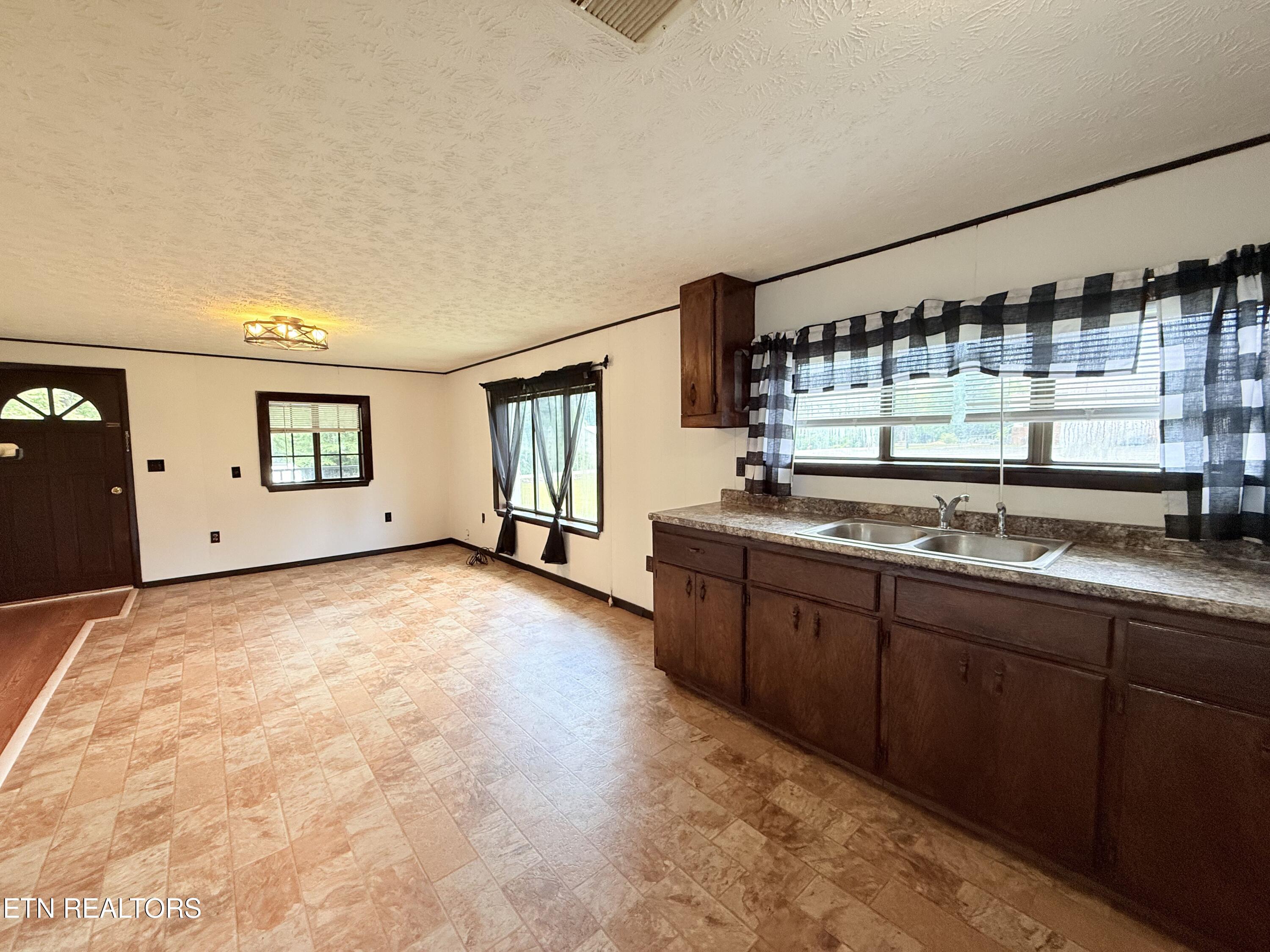 2391 Buffalo Road Oneida, TN 37841 - Photo 17 of 43 Kitchen