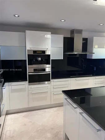 $30,000 | 17121 Collins Avenue, Unit 3304, Sunny Isles Beach, FL 33160