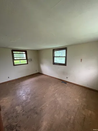 $99,900 | 7372 North Pine Bluff Road, Bicknell, IN 47512