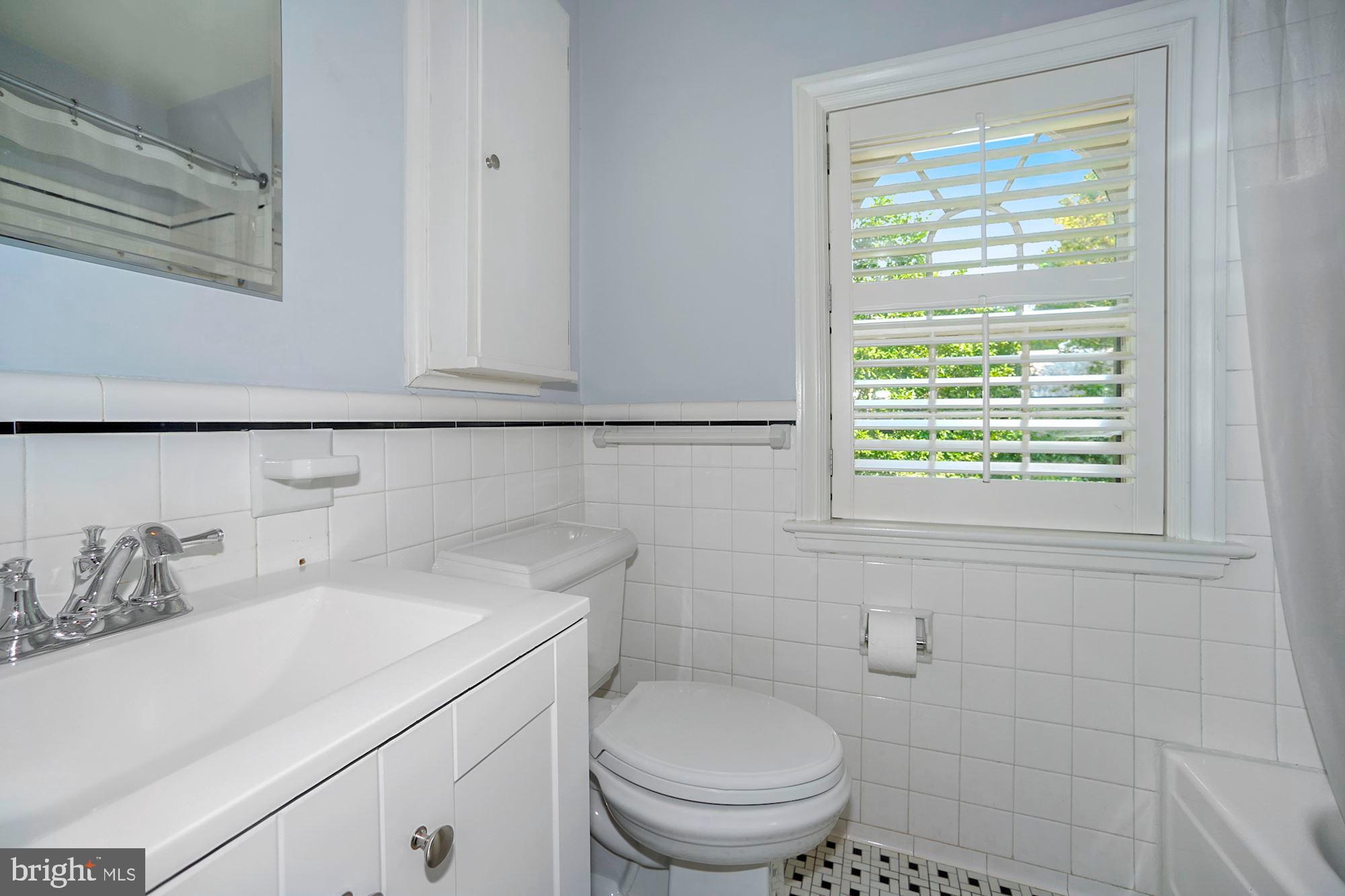 3812 Fordham Road Northwest Washington, DC 20016 - Photo 17 of 28 2nd Floor Hall Bathroom