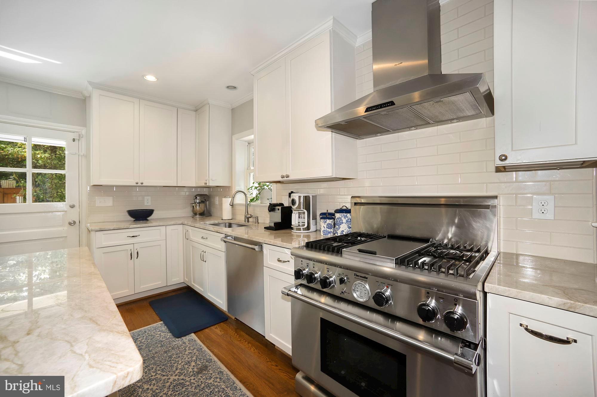 3812 Fordham Road Northwest Washington, DC 20016 - Photo 6 of 28 Kitchen