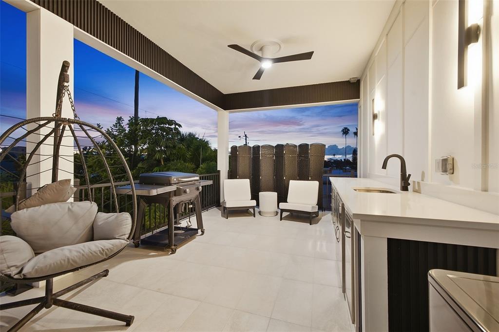 16210 3rd Street East Redington Beach, FL 33708 - Photo 33 of 74 Gallery Image 33