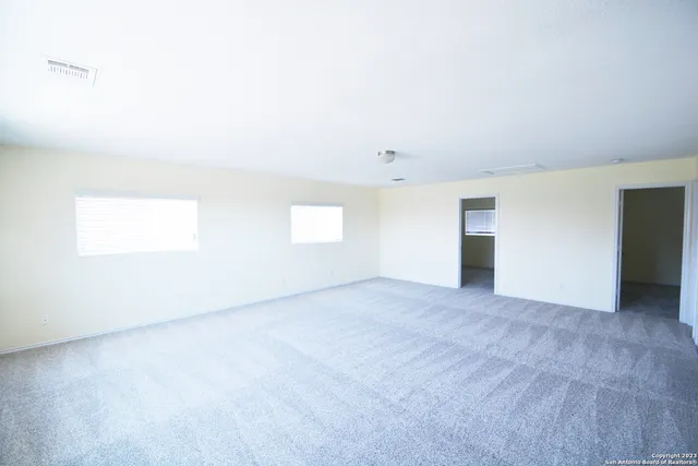 $1,950 | 3806 Flyer Vista, San Antonio, TX 78261