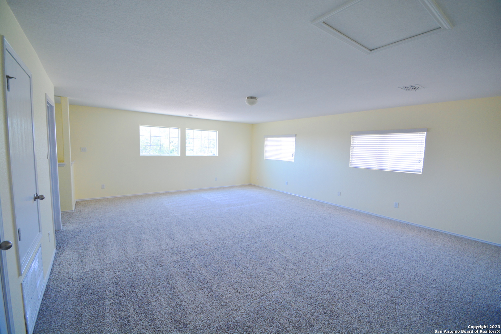 3806 Flyer Vista San Antonio, TX 78261 - Photo 14 of 17