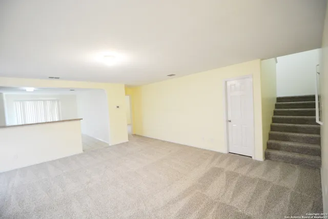 $1,950 | 3806 Flyer Vista, San Antonio, TX 78261