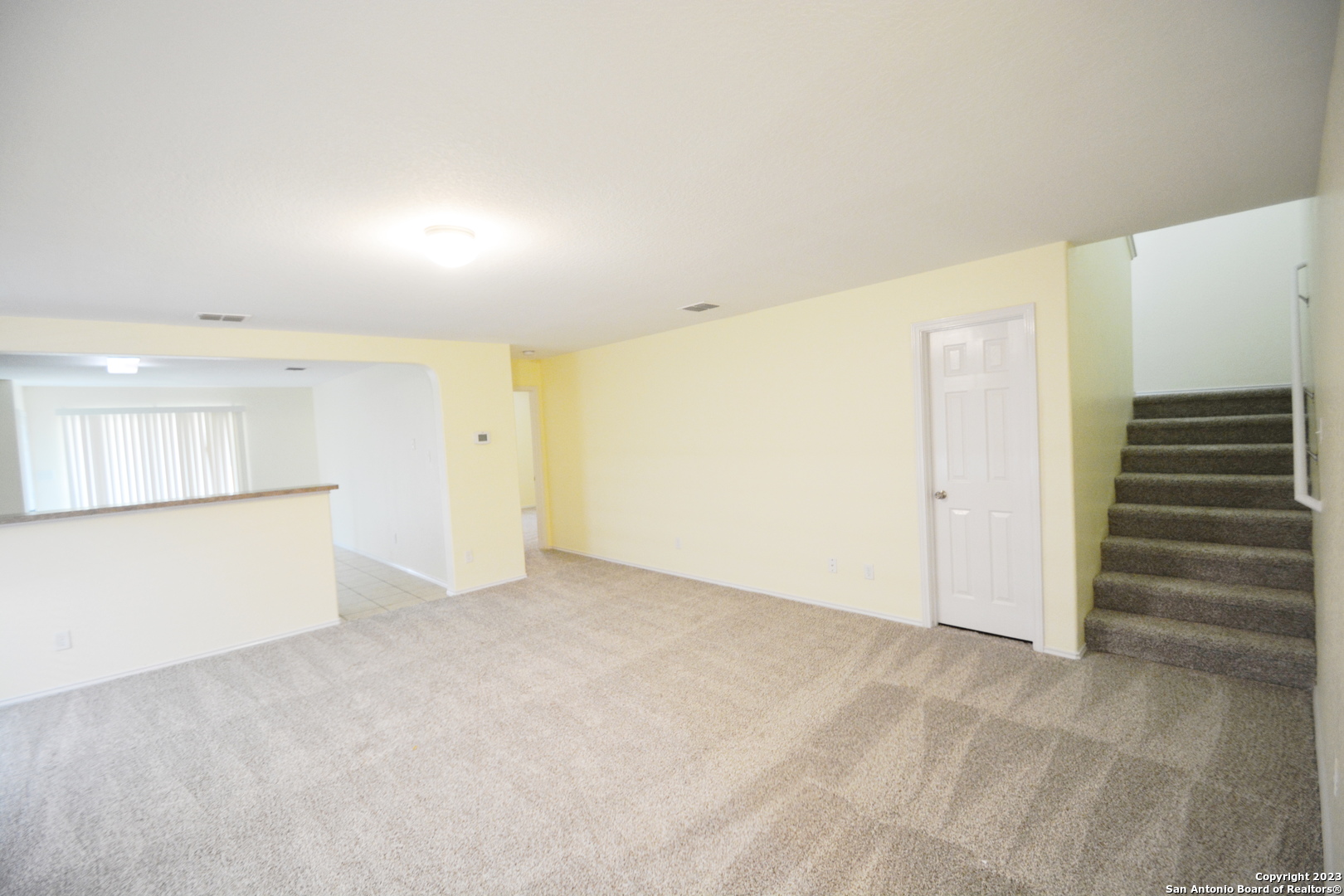 3806 Flyer Vista San Antonio, TX 78261 - Photo 9 of 17