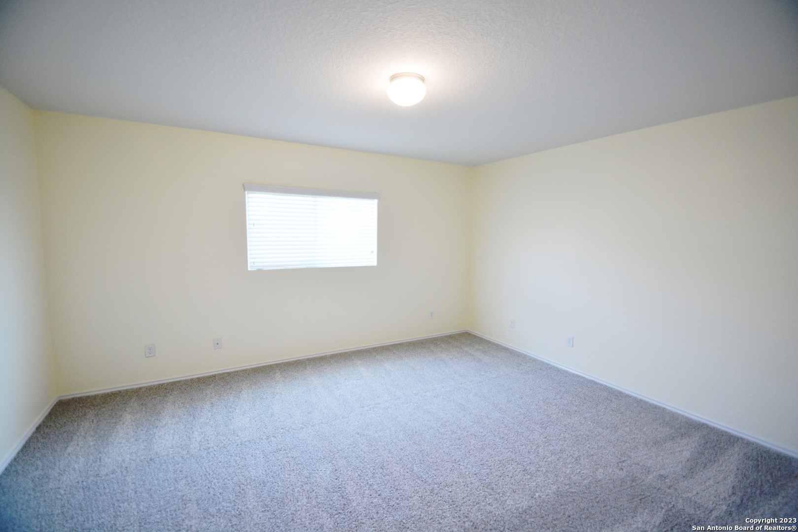 3806 Flyer Vista San Antonio, TX 78261 - Photo 10 of 17